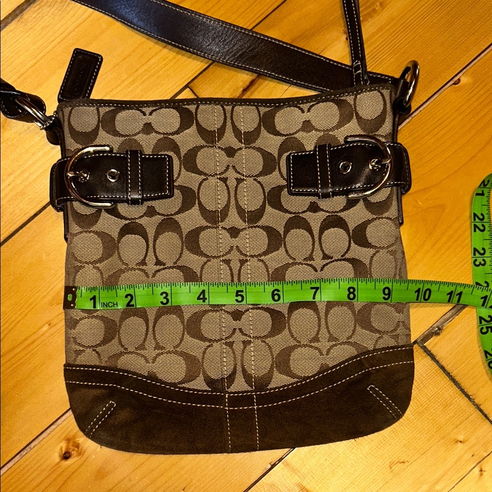 Coach Brown Signature Shoulder Bag - Picture 5 of 6